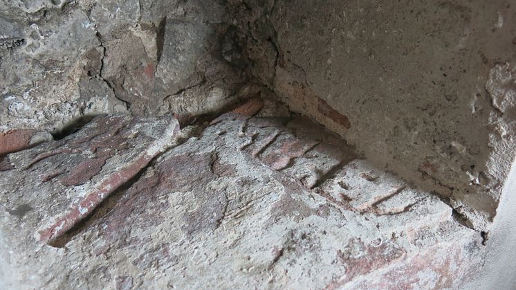 Runstensfynd hittat i Solna kyrka