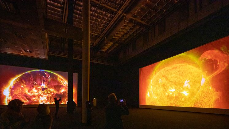 Installation view Ryoji Ikeda. data-verse Kunstmuseum Wolfsburg