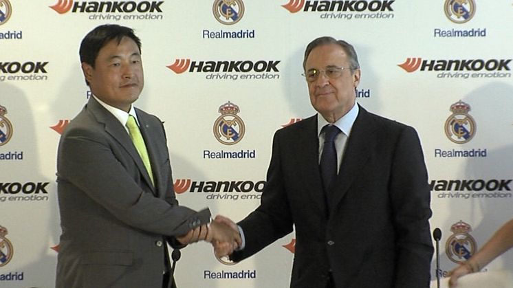 Hankook Tire Worldwide President och CEO Hyun Shick Cho samt Real Madrid C.F. President Florentino Pérez 