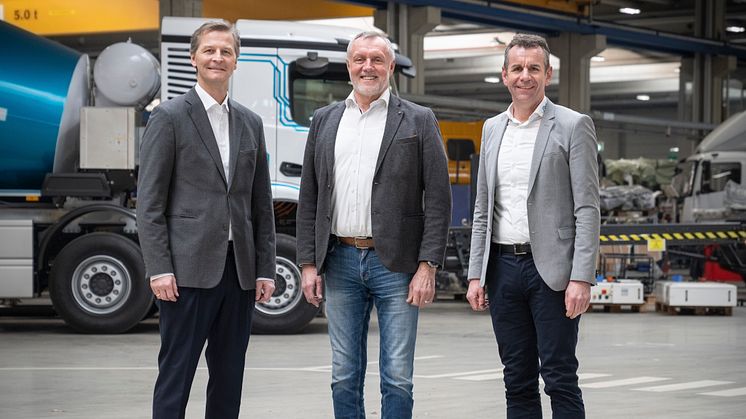  Andreas Bartels, neuer CFO der Paul Group, Josef Paul, Gesellschafter und Bernhard Wasner, CEO der gesamten Unternehmensgruppe (v.l.n.r.)