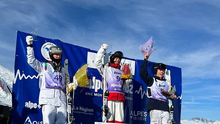 Tredjeplats för Walter Wallberg i parallellpuckeln i Alpe d'Huez