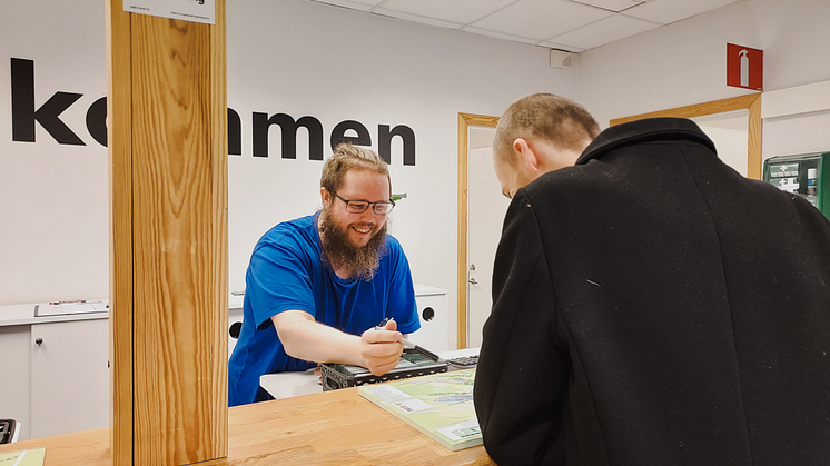 Peter Nyström, tidigare kock, arbetar idag som Shift Manager efter examen från YH-utbildningen Hotel Supervisor.