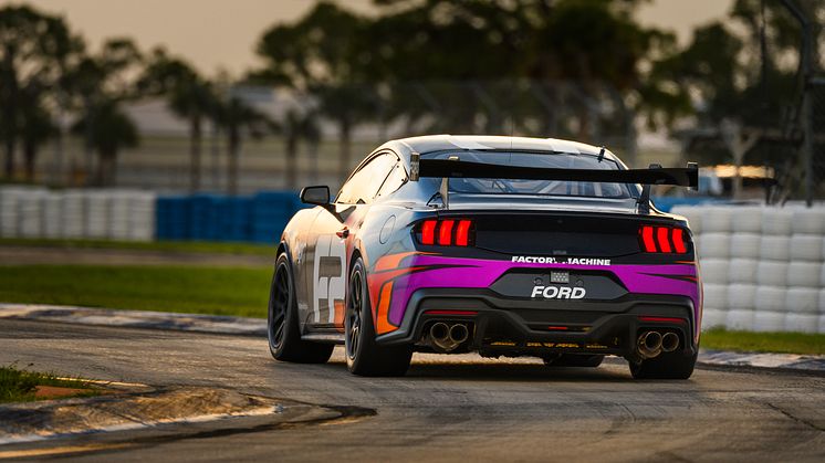 2023Ford_MustangGT4_3
