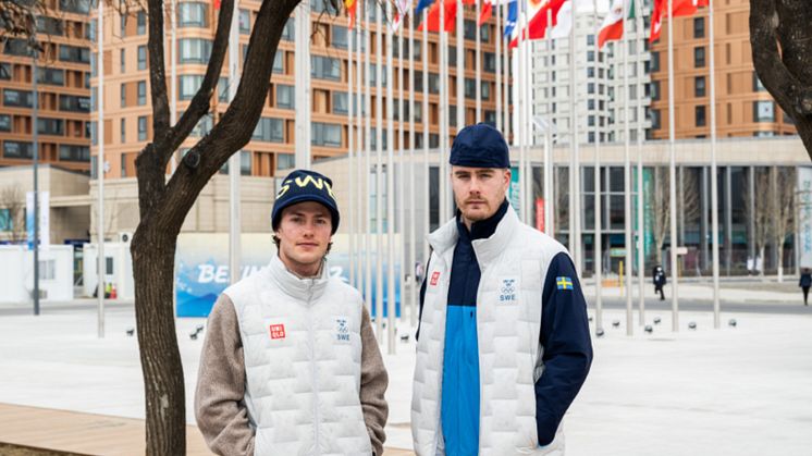 Sven Thorgren och Niklas Mattsson är redo för big air-kval. Foto: Mathias Bergeld/Bildbyrån.