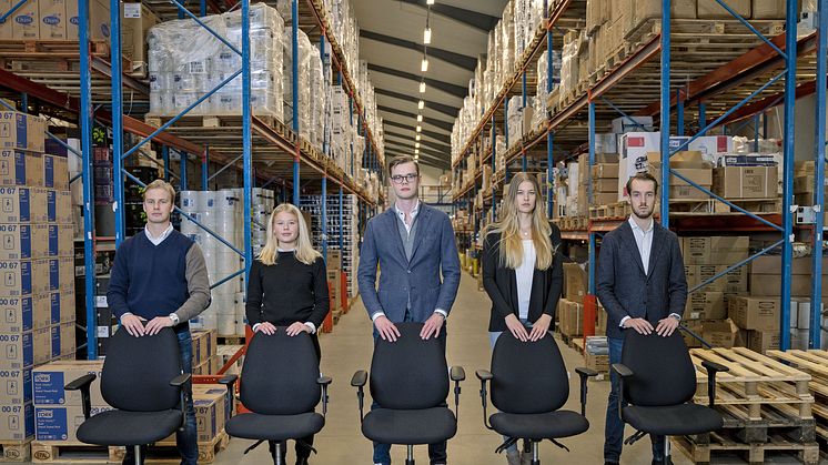 Carepas Junior Management Board 2021 fr.v. Jacob Petersson, Tuva Bornandersson, Alexander Fristedt, Emelie Ehrensvärd och Hugo Gunnarsson.