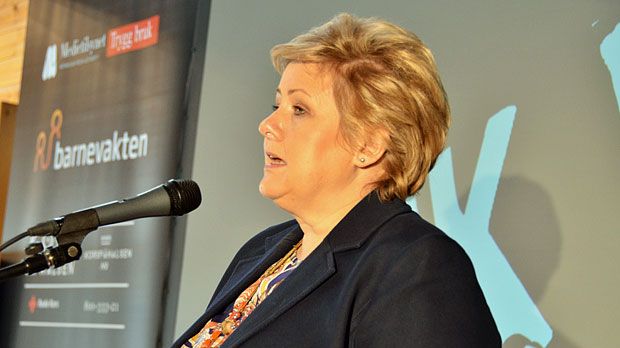 Statsminister Erna Solberg støtter Bruk Hue-kampanjen