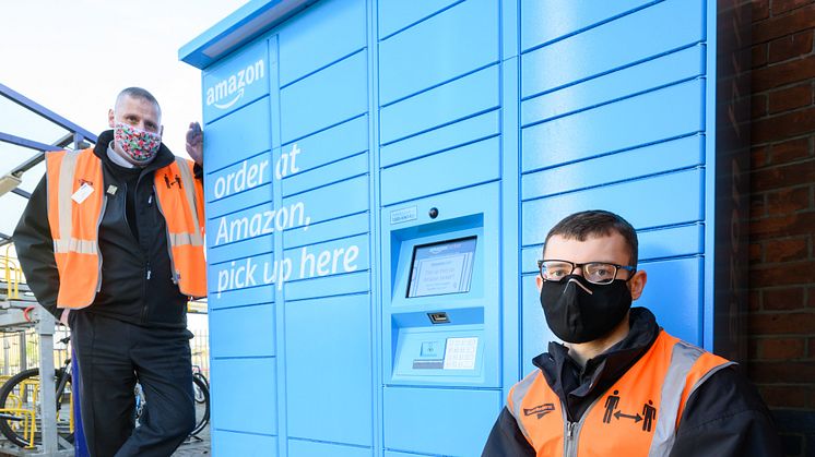 Hitchin is one of the first stations on the Great Northern and Thameslink route to receive a new Amazon Hub Locker. More images below.