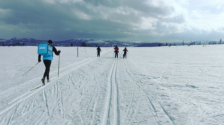 Nå blir Wolts matbud å se på ski i fjellet. (foto: Wolt)