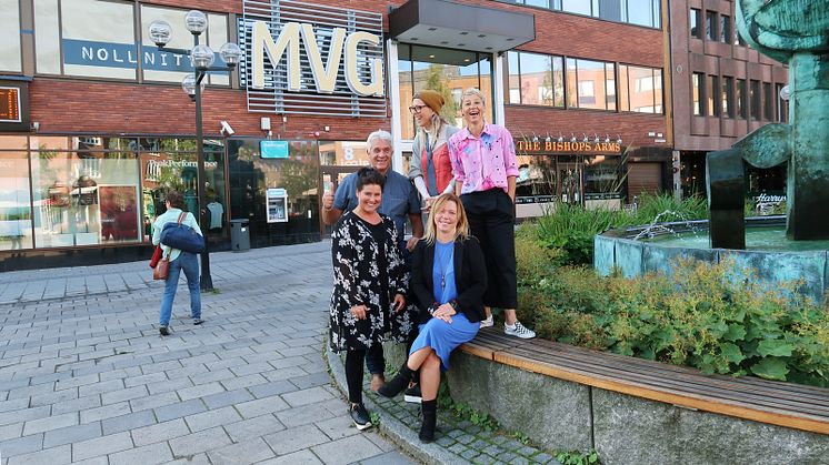 Rolf Burlin, Maria Östensson, Anna Parry, Anna Wikholm Kjellberg, Marlene Johansson foto: Amanda Westin