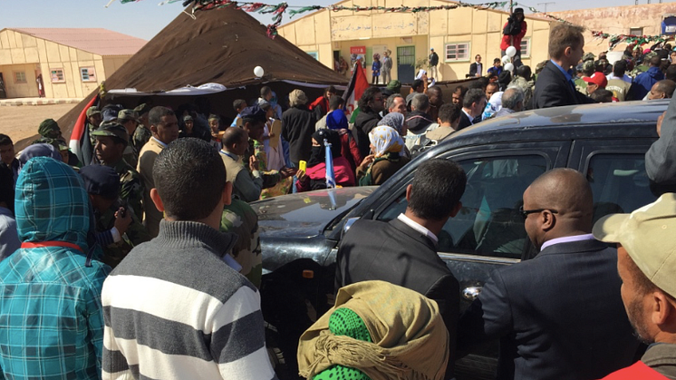 Just nu: Protester när Ban Ki Moon besöker de västsahariska flyktinglägren