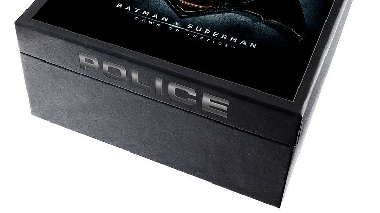 BATMAN_v_SUPERMAN_BOX_CLOSED