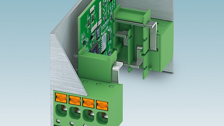 Orthogonal PCB terminal block for DIN rail devices