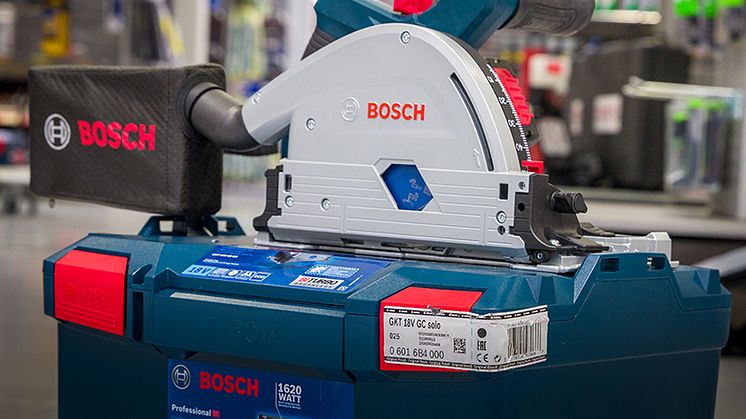 Bosch ykksag og koffert. _800