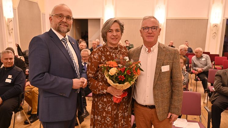 Landrat Daniel Kurth; Barbara Richstein, Vizepräsidentin des Brandenburger Landtages und Othmar Nickel, Vorsitzender des Kreistages Barnim (v.l.)  Foto: Landkreis Barnim/Bachmann