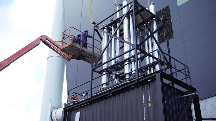 Som första avfallseldade kraftvärmeanläggning i Sverige testas koldioxidavskiljning vid Öresundskrafts Filbornaverk i Helsingborg. Foto: Öresundskraft