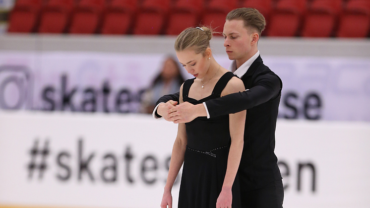 Milla Ruud Reitan och Nikolaj Majorov tar hem guldet i SM-debuten