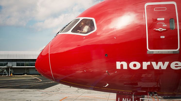 Norwegian 737-800 aircraft