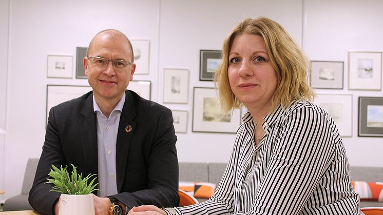 Gunnar Eikeland och Erika Mattsson, Sparbanken Nord, ser många bra initiativ runt om i regionen.