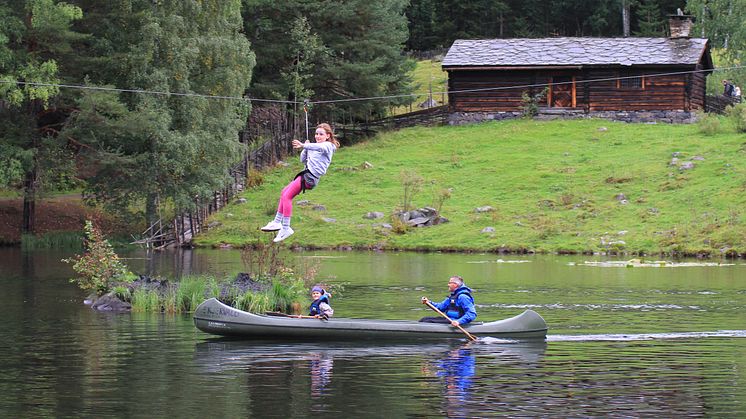 Zipline og kanopadling på Barnas sommerdag