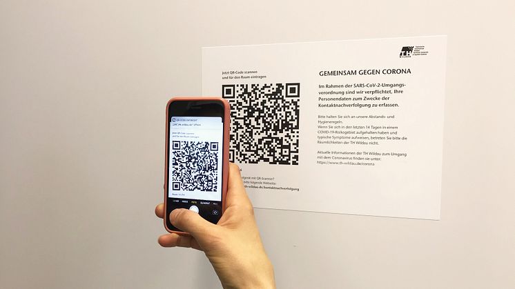 Über das Scannen des QR-Codes am jeweiligen Raum auf dem Campus öffnet sich per Link die Web-App „THWi Kontaktnachverfolgung“. (Bild: TH Wildau)