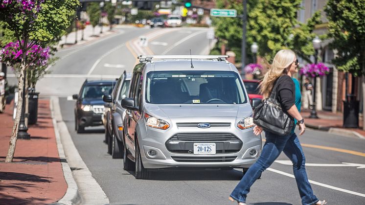 Ford ja Virginia Tech kehittävät autonomisten ajoneuvojen ja ihmisten välistä kommunikaatiota