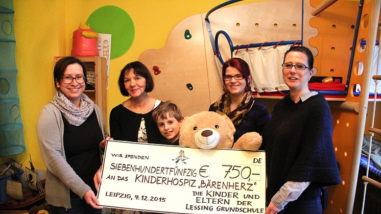Lessingschule Leipzig bedenkt Bärenherz erneut mit einer Spende