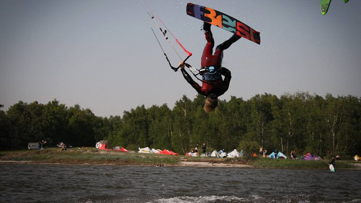 SM i Kitesurfing på Ribban i helgen