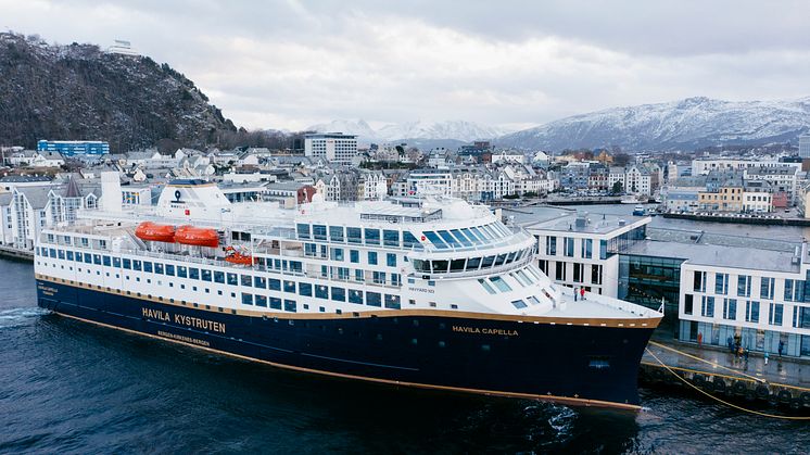 The Havila Capella is set to begin excursions along a new and highly scenic coastal route, equipped with Kongsberg Maritime PM tunnel thrusters,  an Azipull L-drive for main propulsion and Bergen gas engines (Photo credit: Havila Kystruten/uavpic.com