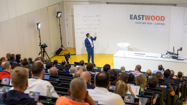 Am 19. und 20. September diskutierte die EASTWOOD-Community in Leipzig die Potenziale des Holzbaus in Zeiten von Digitalisierung und entstehender Kreislaufwirtschaft. Foto: EASTWOOD / Swen Reichhold