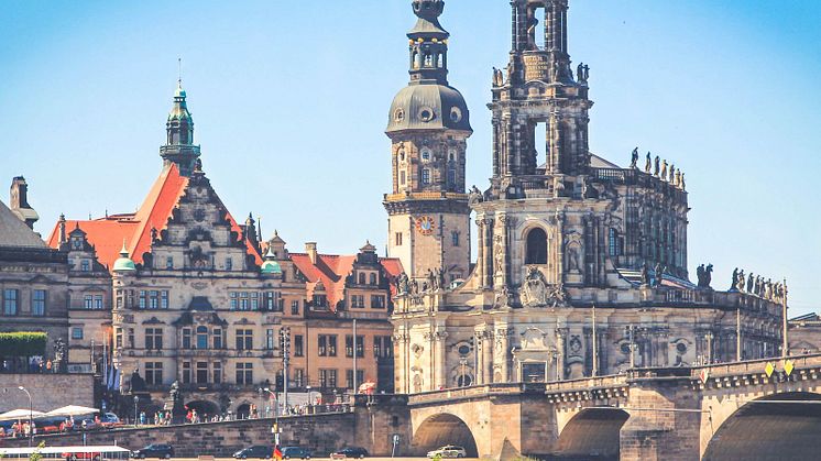 Dresden vid Elbe: Hausmann-tornet på slottet och hovkyrkans torn. FOTO: Karol Werner/DZT e.V.
