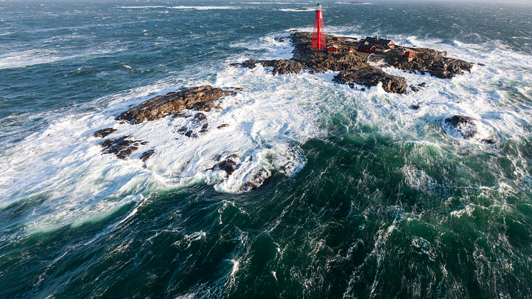 Midt i havgapet i Skagerrak ligger Pater Noster. Foto: Henrik Trygg