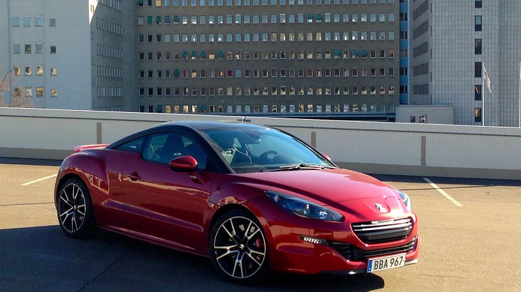 Sverigepremiär för Peugeot RCZ R