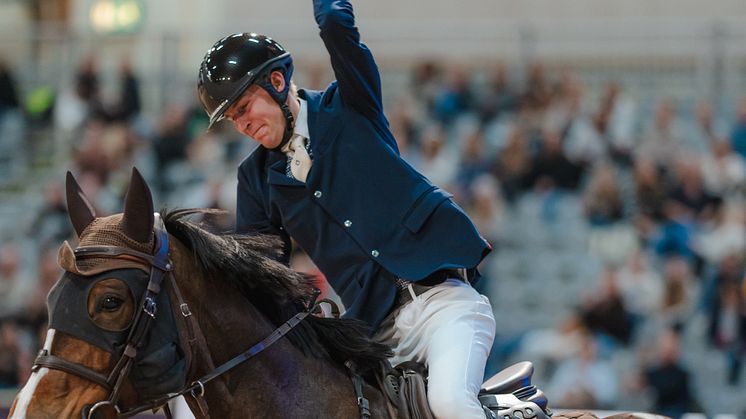 Segergest för Nykyrkas Hugo Karlsson i finalen av Equality Line Rising Star Silver på Jönköping Horse Show