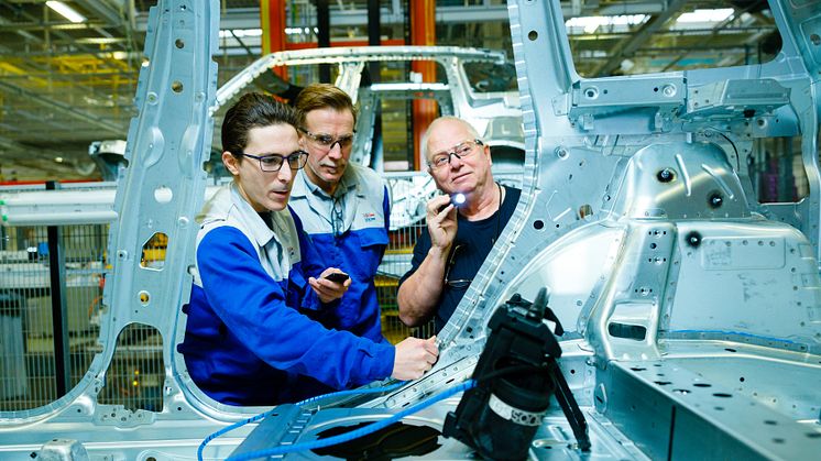 The Dutch car manufacturer VDL Nedcar, with its production site in Born, produces the XBUS and Evetta for ElectricBrands. Photo: VDL Nedcar