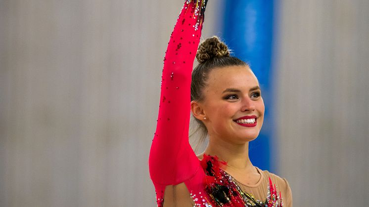 Alva Svennbeck vinner SM i rytmisk gymnastik