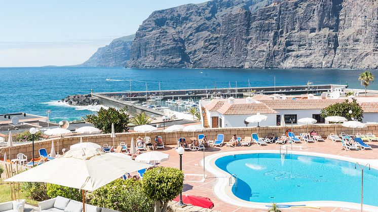 TUI Blue Los Gigantes på Teneriffa är ett av många bekväma hotell som TUI erbjuder från Örebro Airport i vinter.