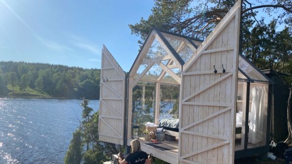 Bo i ett arkitektritat glashus i Dalsland