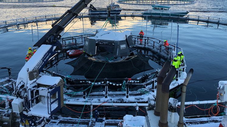 The  iFarm camera sensor being installed at the sea site Martnesvika in Nordland, Norway