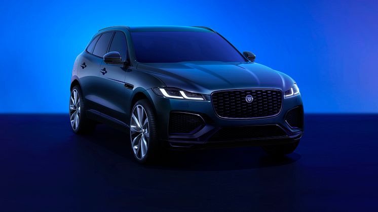 Jag_F-PACE_24MY_Exterior_03_400_Sport_GL_027_141222