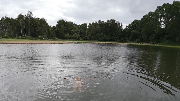 Medarbetare från Kultur- och fritidsförvaltningen provbadade i Alnängsbadet.