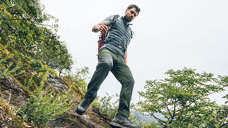 Unsere Trekking- und Hochtouren-Hose, die sich auch in unwegsamem Gelände und in schwierigem Terrain bewährt.