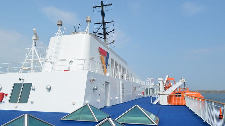 Sonnendeck auf Scandlines' neuer Hybridfähre "Berlin"