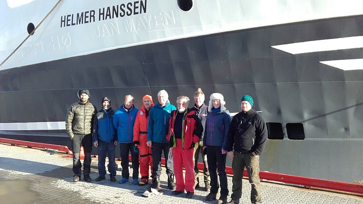Forskningsskip satte hverandre stevne i Ny-Ålesund