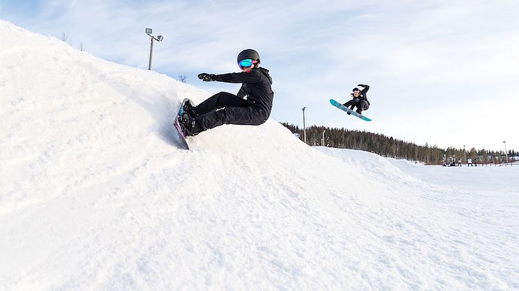 Progsession körs nu för fjärde året och lägren har blivit en stor succé för aktiva tjejer i snowboard och freeski.