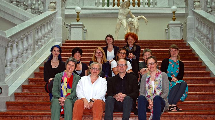 Die Initiatoren von www.buchbewegt-leipzig.de auf der Haupttreppe der Bibliotheca Albertina
