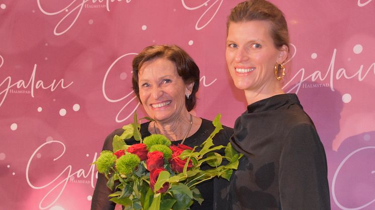 Pristagarna Gunnila Blomberg och Madeleine Blomberg som är två av Eleikos ägare. Bild: Halmstad Näringsliv