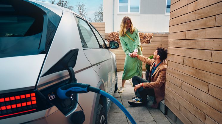 Fra i dag garanterer Hyundai helt grønn lading med Charge myHyundai