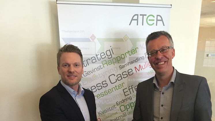 Fra venstre: Stian Eldre, Partner Manager Com4 og  Einar Vaage, Regionsdirektør i Atea