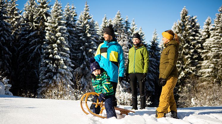 Winterspaß_Schnee_Familie Foto TVE_Studio2media _5DE_4909