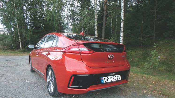 Hyundai IONIQ hybrid